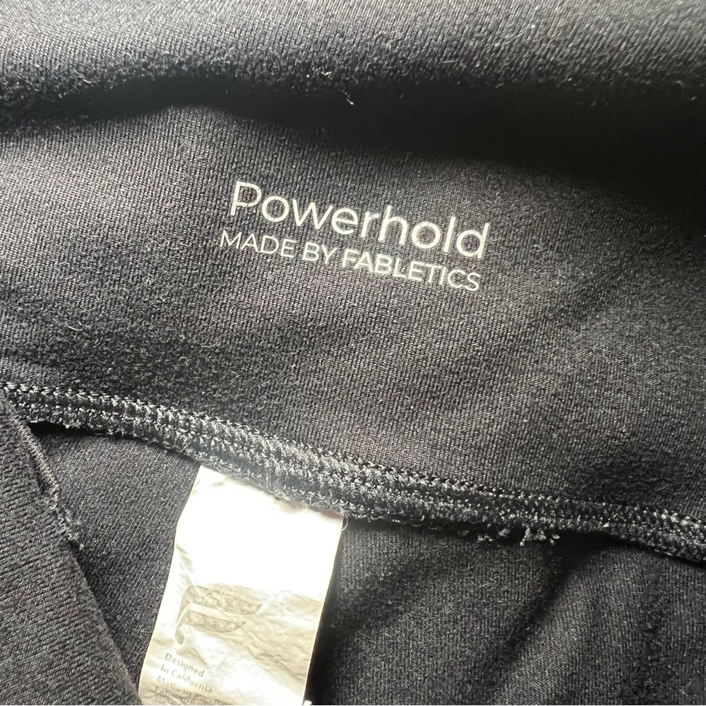 Fabletics Powerhold High-Waisted 9” Short Size M - Picture 2 of 4